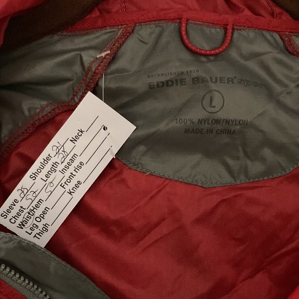 Extremely Lightweight Pack Able Eddie Bauer Windb… - image 6